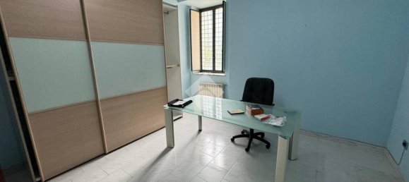 2 bedrooms Apartment in Aversa, Italy No. 113355 3