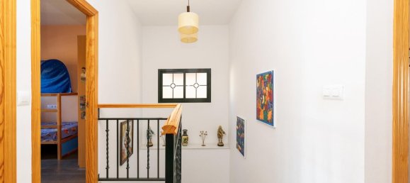 Дом с 4 спальнями в Хун, Испания № 94760 16