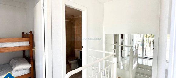 Adosado de 3 dormitorios en Torrevieja, Spain No. 157973 12