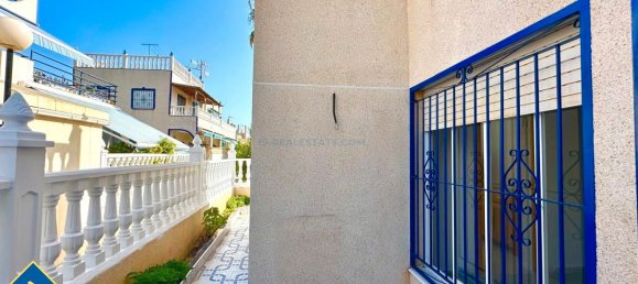 Adosado de 3 dormitorios en Torrevieja, Spain No. 157973 23