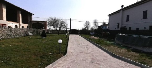 7 rooms House in Scandolara Ravara, Italy No. 137785 18