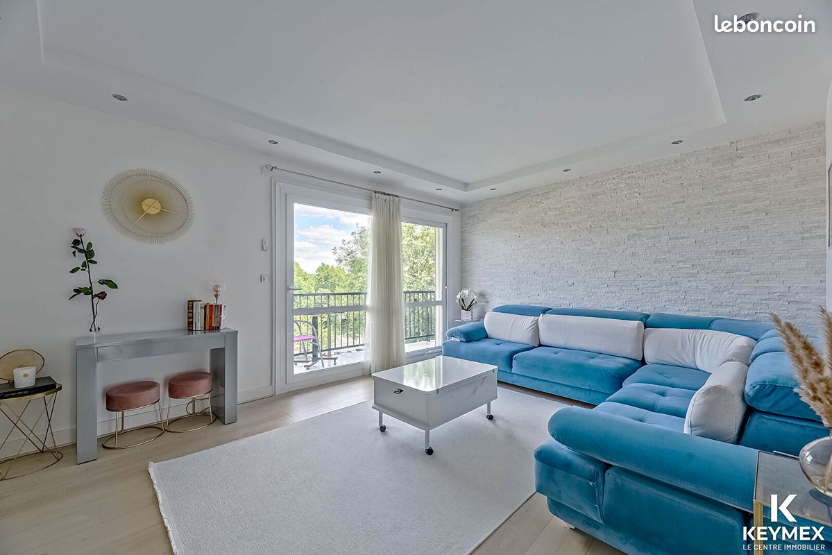 2 bedrooms Apartment in Eaubonne, France No. 327957