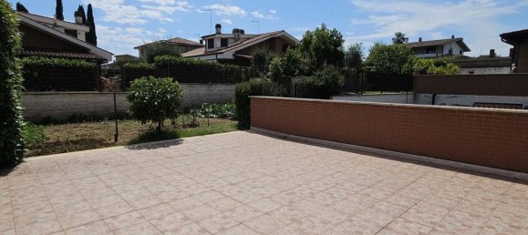 4 bedrooms Villa in Guidonia Montecelio, Italy No. 339457 5