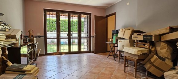 4 bedrooms Villa in Guidonia Montecelio, Italy No. 339457 31