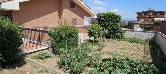 4 bedrooms Villa in Guidonia Montecelio, Italy No. 339457 3