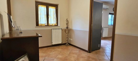 4 bedrooms Villa in Guidonia Montecelio, Italy No. 339457 29