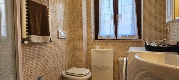 4 bedrooms Villa in Guidonia Montecelio, Italy No. 339457 16