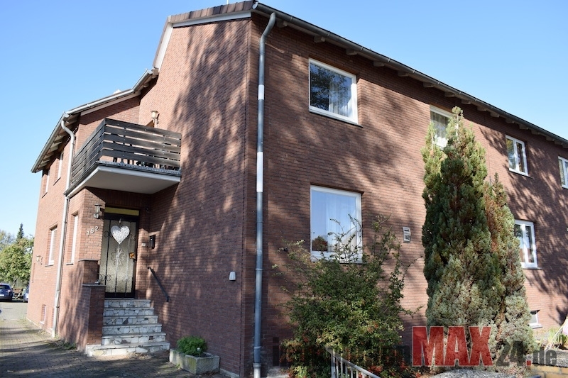 8 rooms Townhouse in Hanover, Germany No. 189449