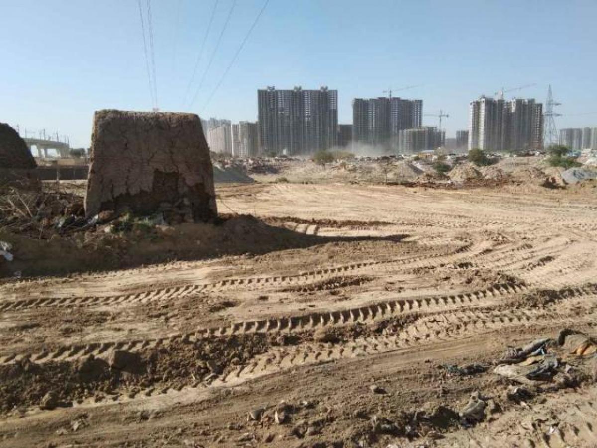 Terreno en Noida, India No. 30661