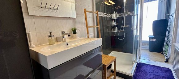 2 bedrooms Apartment in Carrieres-sous-Poissy, France No. 124532 9