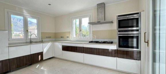 4 غرف نوم فيلا في Marbella, Spain رقم 98926 27