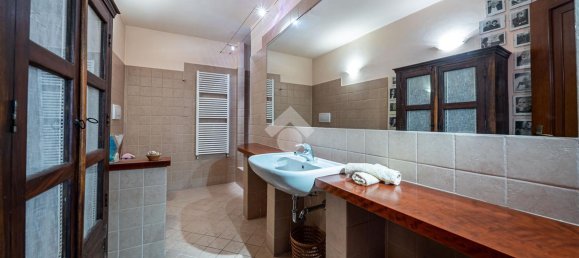 7 rooms Villa in Parma, Italy No. 66428 23