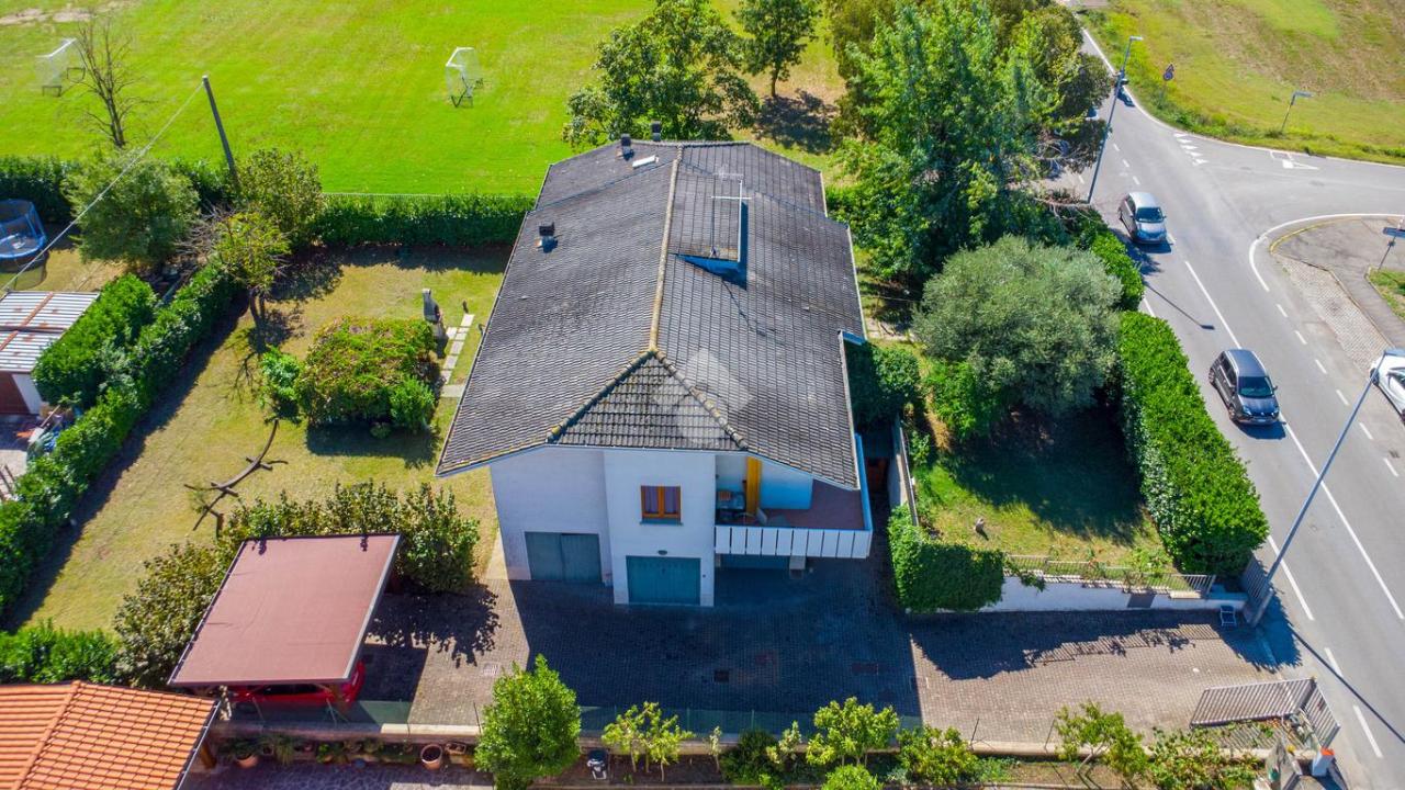 7 rooms Villa in Parma, Italy No. 66428