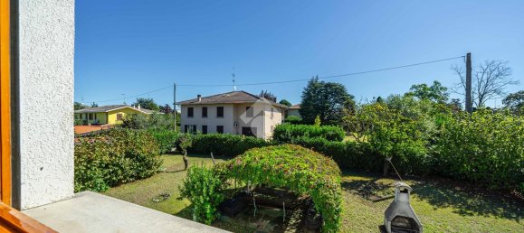 7 rooms Villa in Parma, Italy No. 66428 12