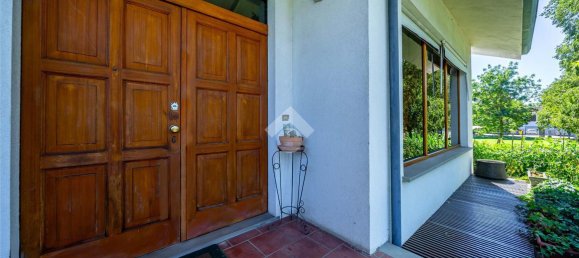 7 rooms Villa in Parma, Italy No. 66428 5