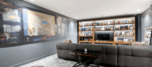 6 bedrooms Villa in Cascais, Portugal No. 94919 16