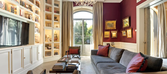 6 bedrooms Villa in Cascais, Portugal No. 94919 25