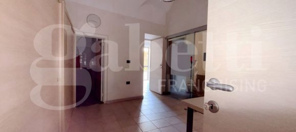 82m² Commercial property in Scafati, Italy No. 159926 6
