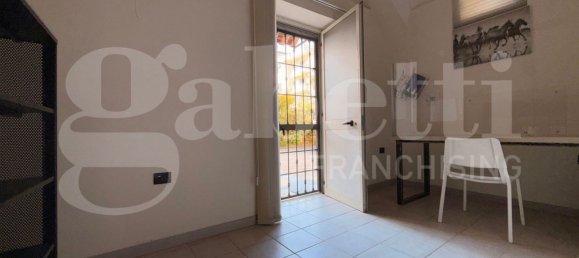 82m² Commercial property in Scafati, Italy No. 159926 14