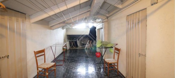 7غرفة شقة في Reggio Emilia, Italy رقم 15345 24