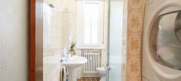 7غرفة شقة في Reggio Emilia, Italy رقم 15345 21