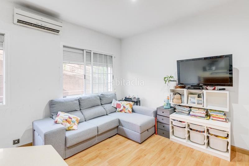 2 غرف نوم شقة في Horta-Guinardo, Spain رقم 161660