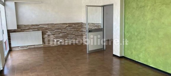 5 rooms Commercial property in Modena, Italy No. 80614 5