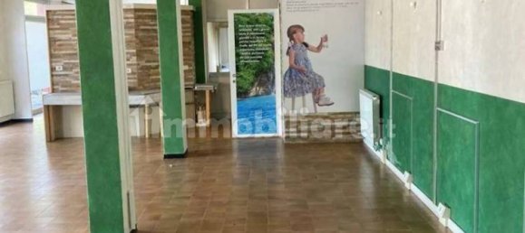 5 rooms Commercial property in Modena, Italy No. 80614 4