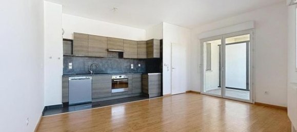 2 bedrooms Apartment in Arras, France No. 309717 2