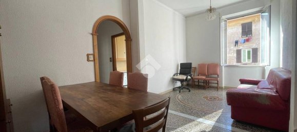3 Schlafzimmer Wohnung in Genoa, Italy, Nr. 35858 5