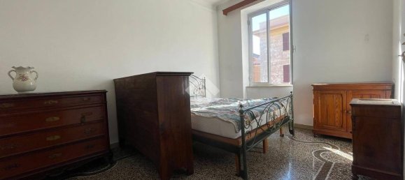3 Schlafzimmer Wohnung in Genoa, Italy, Nr. 35858 27