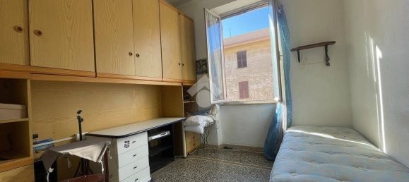 3 Schlafzimmer Wohnung in Genoa, Italy, Nr. 35858 21