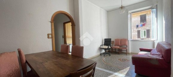 3 Schlafzimmer Wohnung in Genoa, Italy, Nr. 35858 4