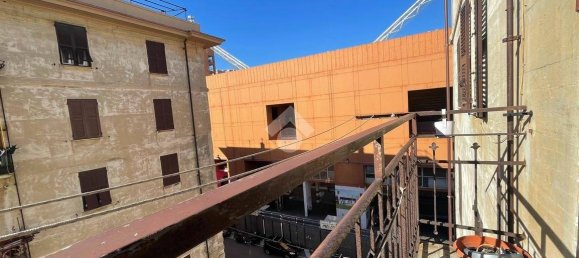 3 Schlafzimmer Wohnung in Genoa, Italy, Nr. 35858 3