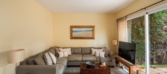 4 bedrooms Townhouse in Marbella, Spain No. 37139 3