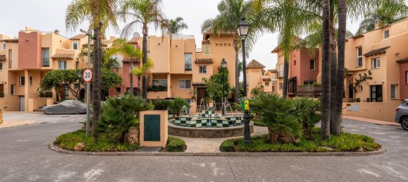 4 bedrooms Townhouse in Marbella, Spain No. 37139 21