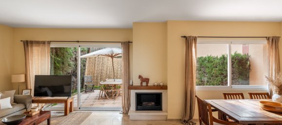 4 bedrooms Townhouse in Marbella, Spain No. 37139 2