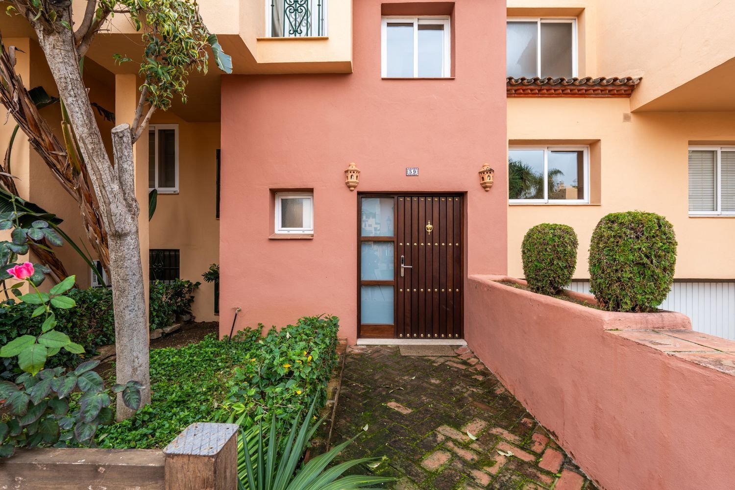 4 bedrooms Townhouse in Marbella, Spain No. 37139