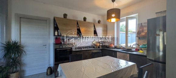 Дом с 4 комнатами в Кастелламонте, Италия № 274494 27