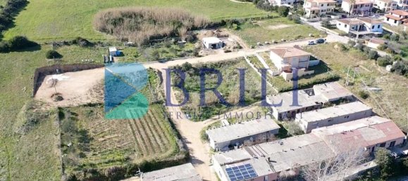 Terrain à Luogosanto, Italy 173m² No. 327015 3