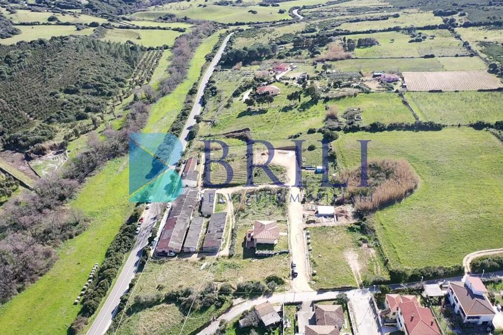 Terrain à Luogosanto, Italy 173m² No. 327015