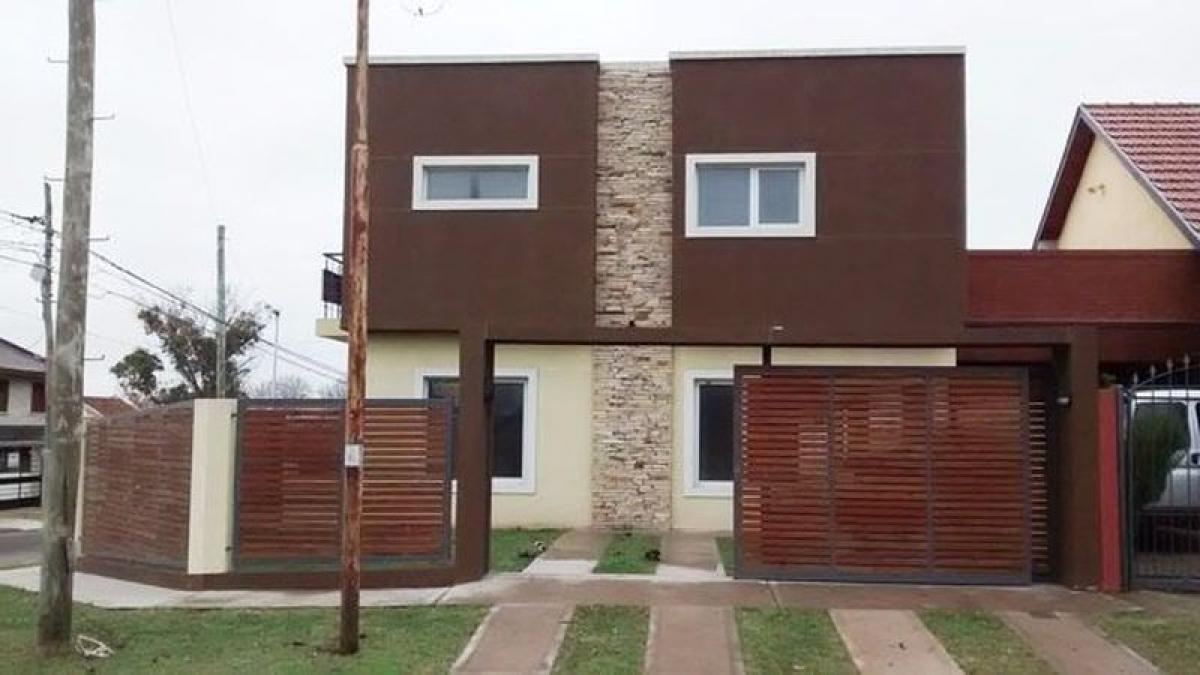 Casa de 2 dormitorios en Mar del Plata, Argentina No. 66528