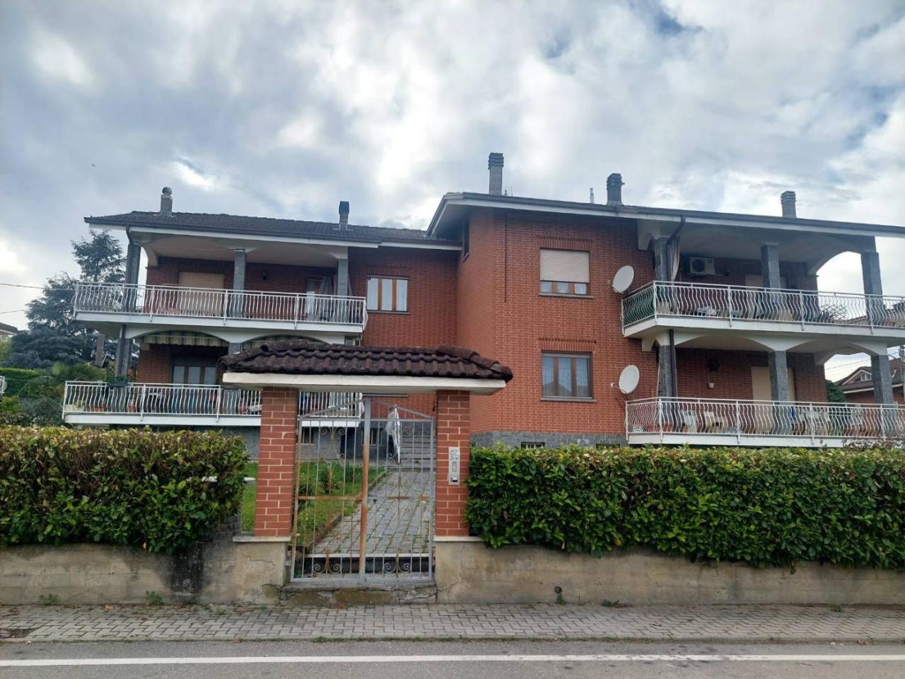 5-salle Appartement à Montegrosso d'Asti, Italy No. 104056