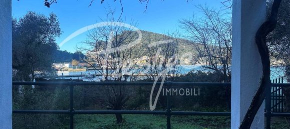 Квартира с 1 спальней в Портовенере, Италия № 154081 2