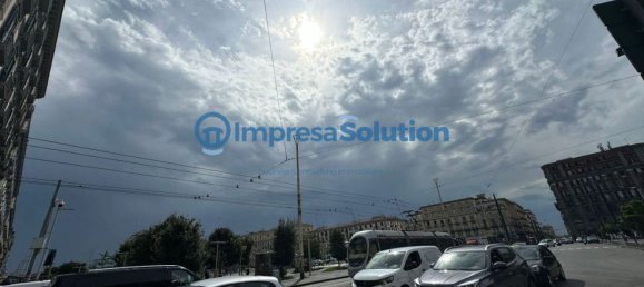 27m² Commercial property in Naples, Italy No. 338517 8