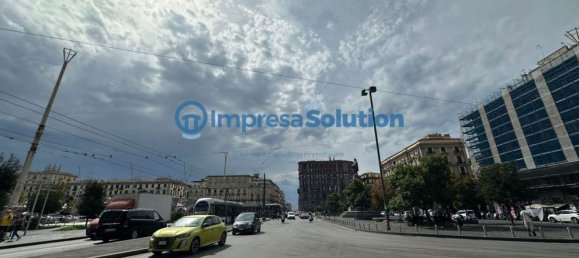 27m² Commercial property in Naples, Italy No. 338517 7