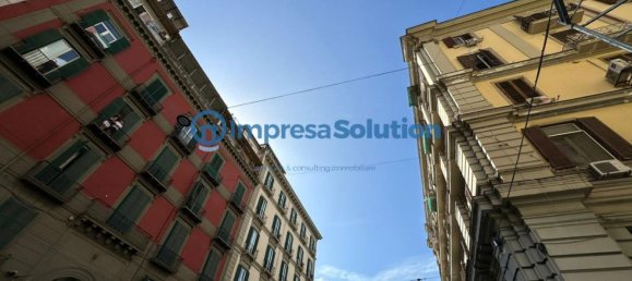 27m² Commercial property in Naples, Italy No. 338517 6
