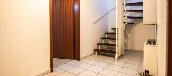 Moradia em banda de 5 divisões em Monchengladbach, Germany N.º 303729 8