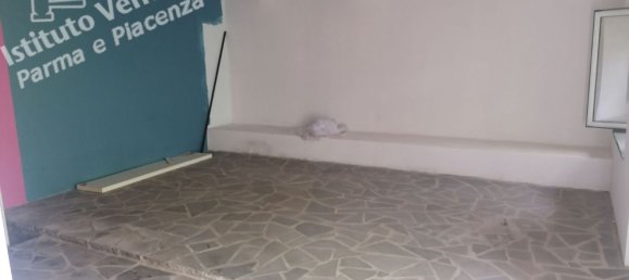 5 rooms Apartment in Terenzo, Italy No. 204636 11