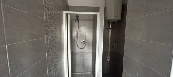 2 bedrooms Apartment in Turin, Italy No. 359105 20